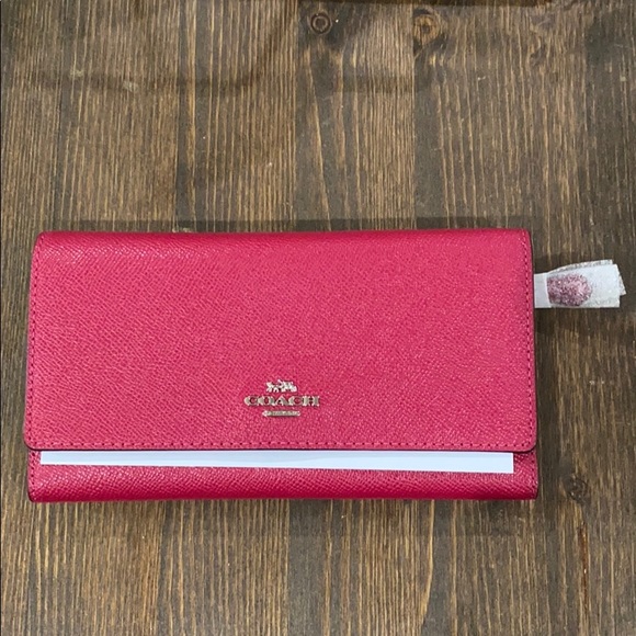 Coach Handbags - NWT Coach Wallet